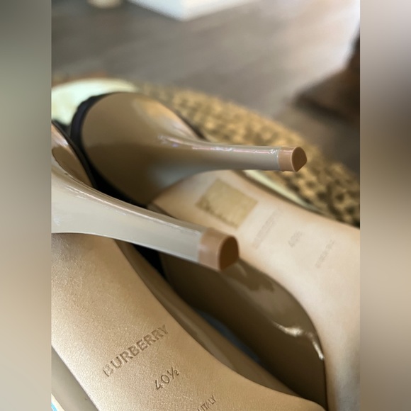 Burberry - Misbrooke Boot - Picture 9 of 10